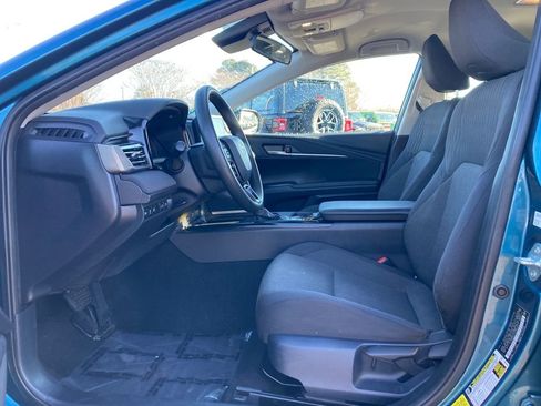 Used 2025 Toyota Camry LE FWD image 12