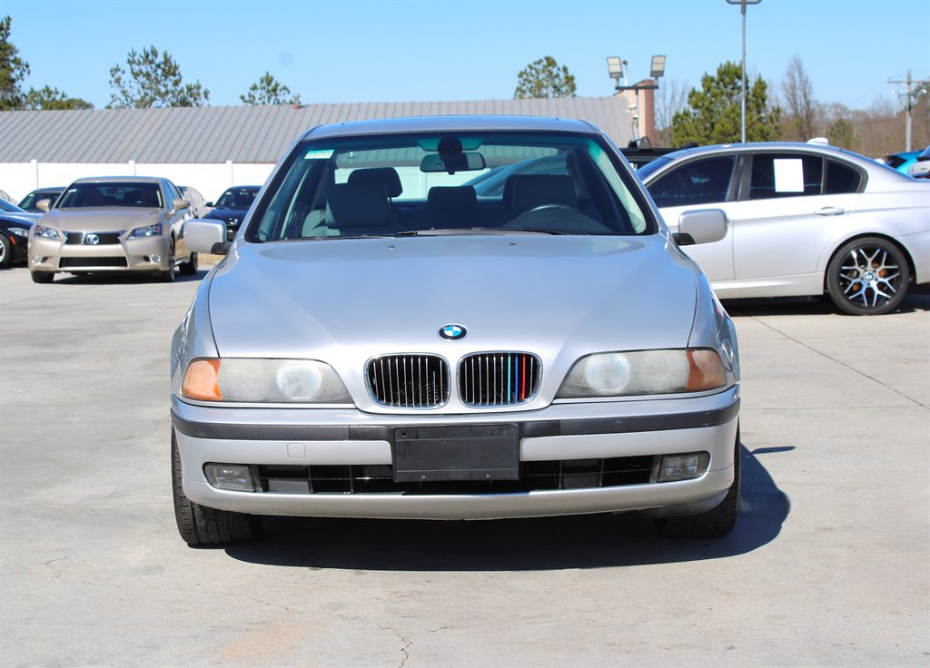 Used 2000 BMW 540i Sedan RWD image 2