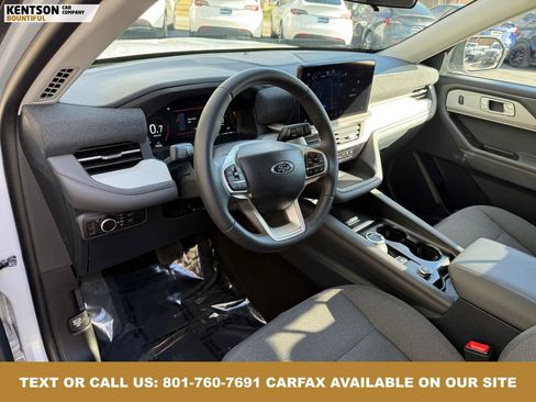 Used 2025 Ford Explorer Active image 28