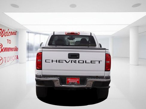Used 2022 Chevrolet Colorado W/T RWD image 6