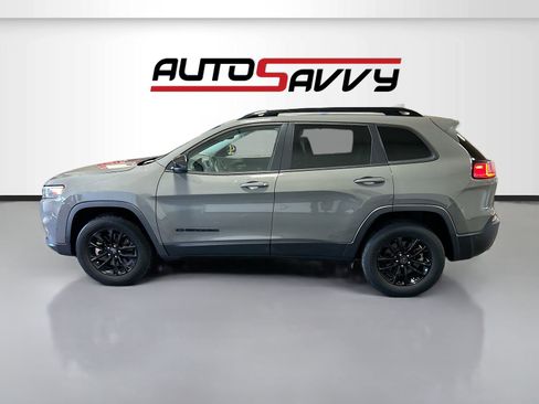 Used 2023 Jeep Cherokee Altitude Lux image 4