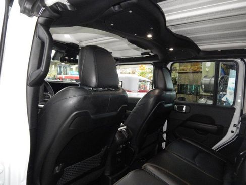 Used 2024 Jeep Wrangler Unlimited Sahara w/ Technology Group image 26