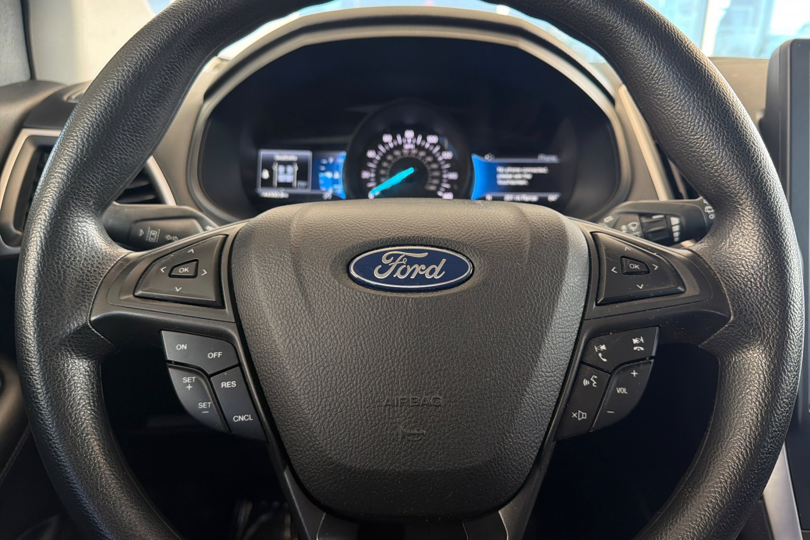 Used 2022 Ford Edge SE w/ Black Appearance Package AWD/4WD image 25