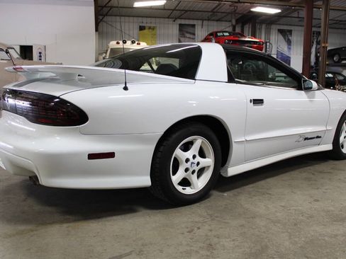 Used 1994 Pontiac Firebird Coupe RWD image 6