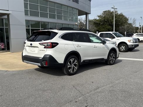 Used 2022 Subaru Outback Limited image 8