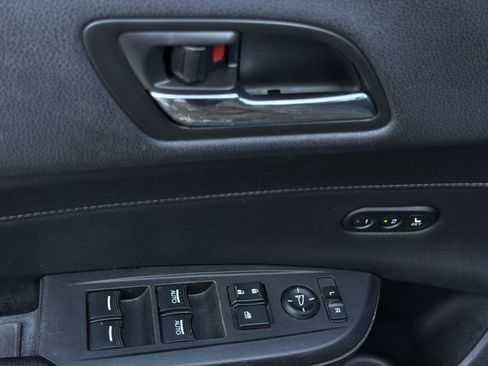 Used 2016 Acura ILX FWD with Premium Package image 11