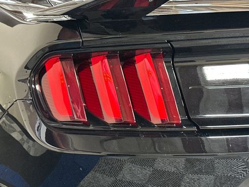 Used 2019 Ford Mustang Shelby GT350 w/ Technology Package image 43