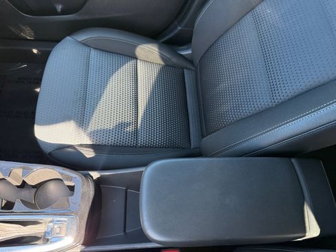 Used 2025 Chevrolet Trax LT w/ Driver Confidence Package image 14