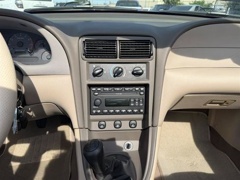 Used 2002 Ford Mustang GT RWD image 31