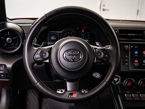 Used 2024 Toyota GR86 Premium image 35