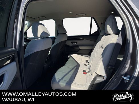 Used 2023 Honda Pilot LX image 11