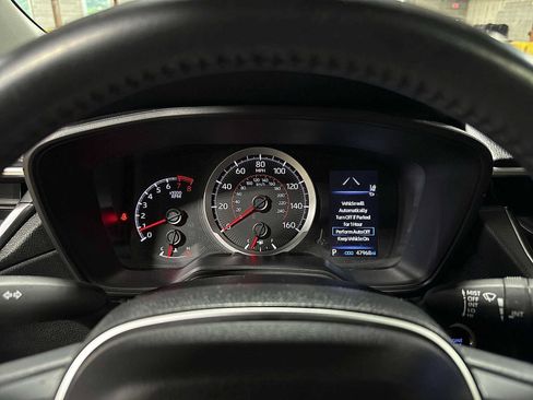 Used 2022 Toyota Corolla Cross LE w/ Moonroof Package AWD/4WD image 31