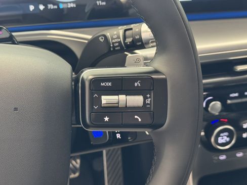 New 2026 Hyundai Ioniq 9 Calligraphy image 18