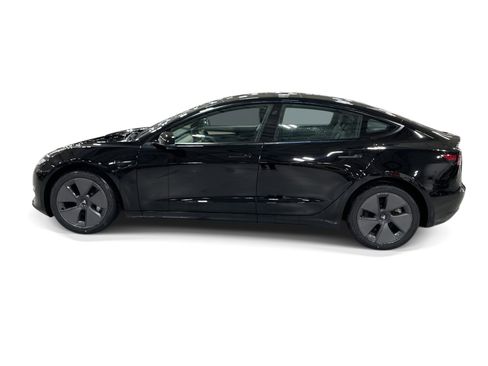 Used 2023 Tesla Model 3 Standard Range RWD image 3