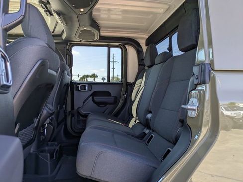 New 2026 Jeep Gladiator Rubicon image 14
