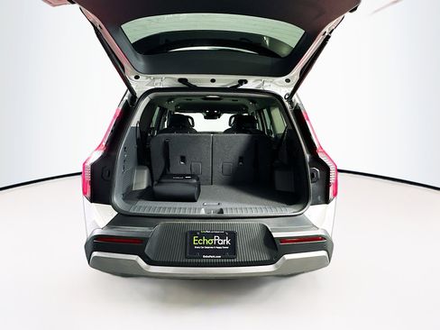 Used 2024 Kia EV9 Light Long Range image 31