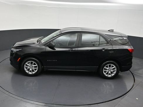 Used 2024 Chevrolet Equinox LS FWD image 17