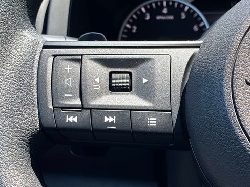 Certified 2025 Nissan Pathfinder S AWD/4WD image 23