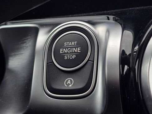 New 2026 Mercedes-Benz GLB 250 4MATIC image 41