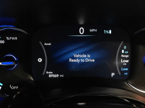 Used 2022 Chrysler Pacifica Touring-L w/ Uconnect Theater Family Group FWD image 12