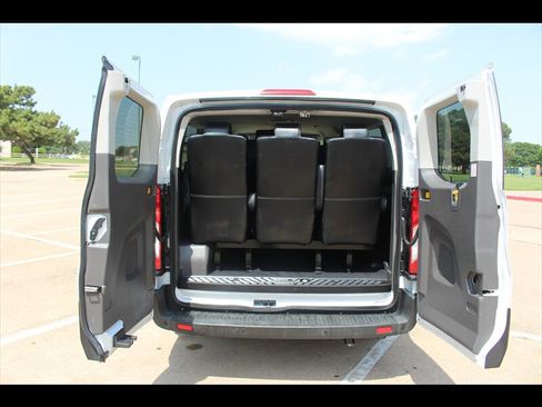 Used 2021 Ford Transit 350 XLT RWD image 8