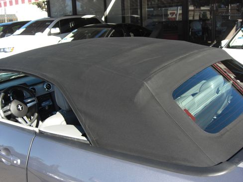 Used 2007 Ford Mustang Premium image 22