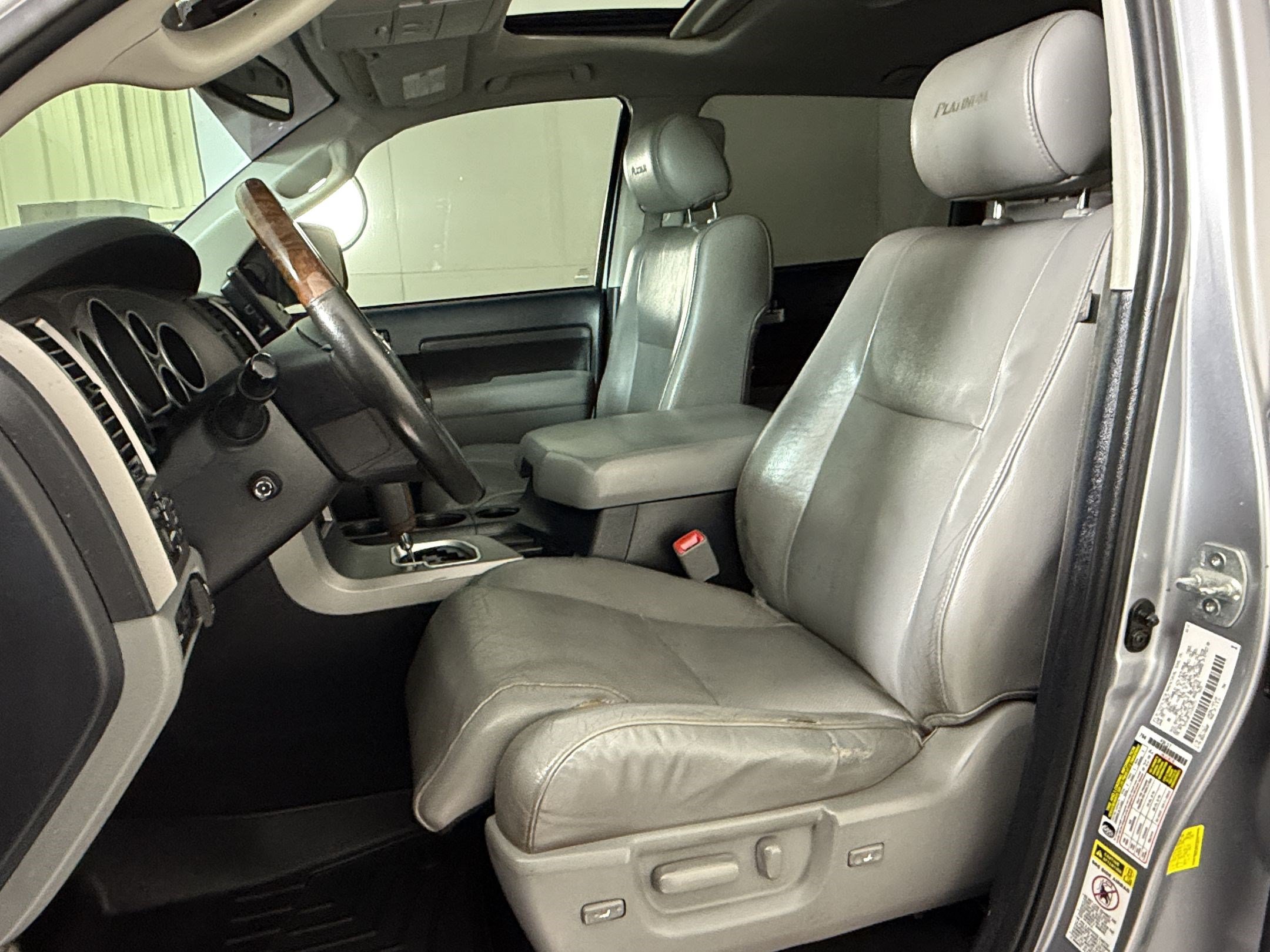 Used 2012 Toyota Tundra Limited w/ Platinum Pkg AWD/4WD image 5