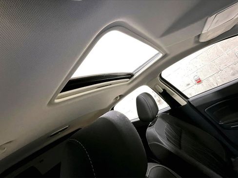 Used 2019 Ford EcoSport SE w/ SE Convenience Package image 26