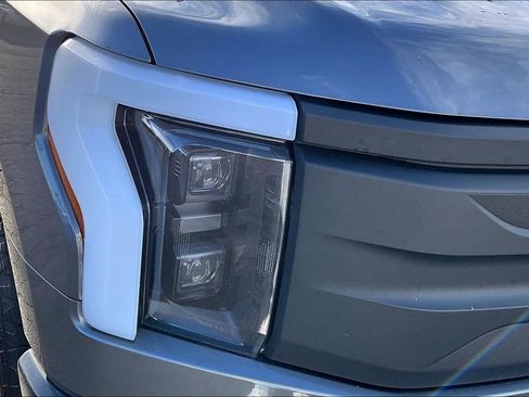 Used 2022 Ford F150 Lightning Pro AWD/4WD image 31