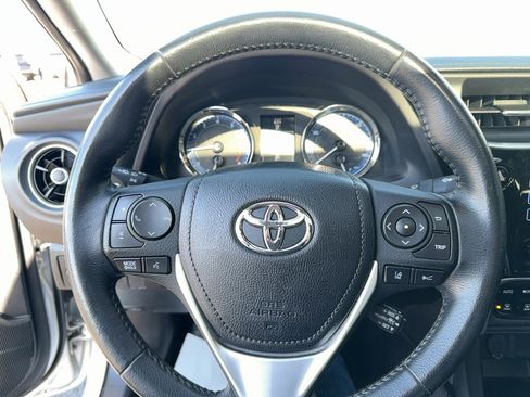 Used 2019 Toyota Corolla SE w/ SE Premium Package image 14