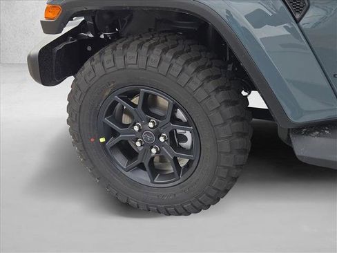 New 2026 Jeep Gladiator Sport image 10