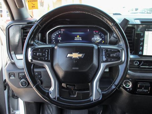 Used 2024 Chevrolet Silverado 2500 LT image 20