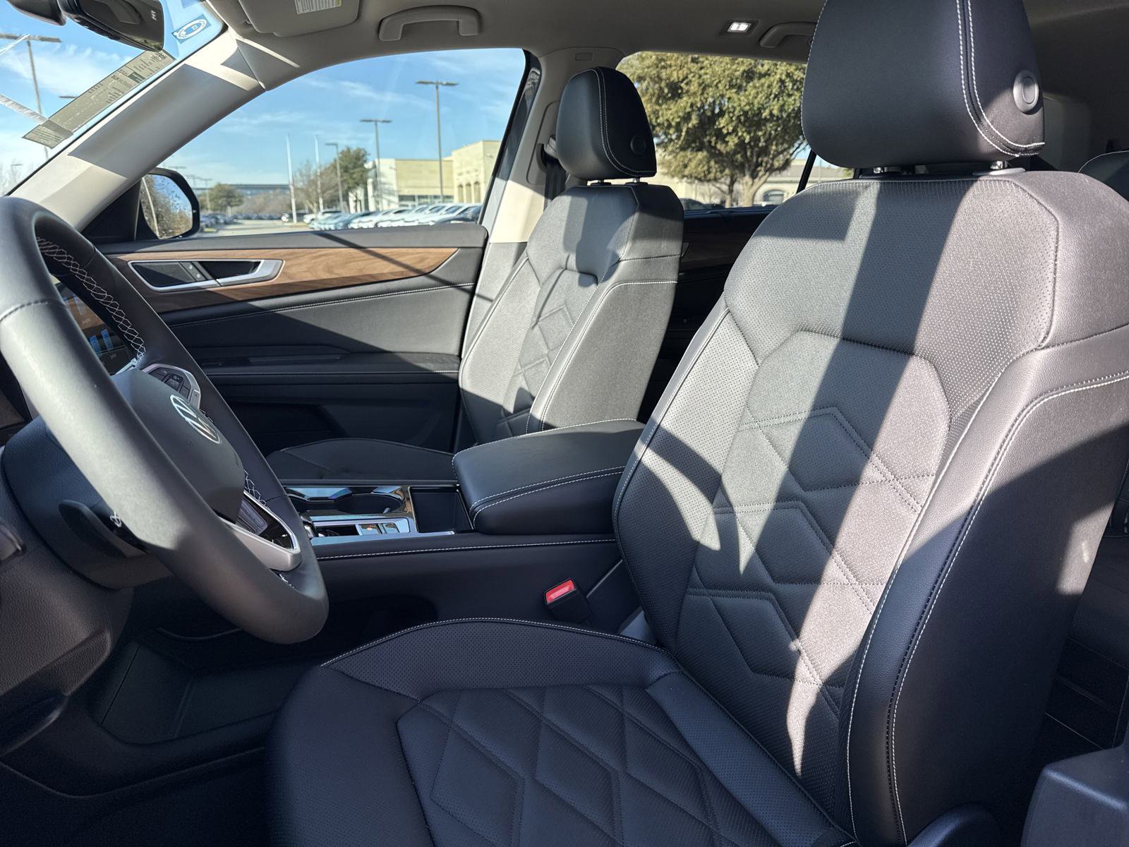 Certified 2026 Volkswagen Atlas SE FWD image 38