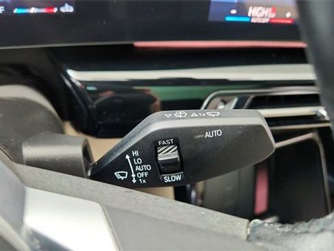 Used 2025 BMW X2 xDrive28i image 42