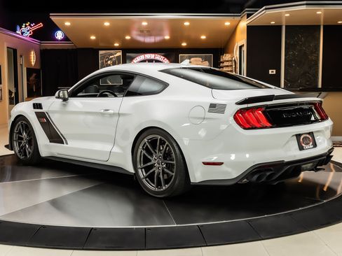 Used 2021 Ford Mustang GT Premium w/ GT Performance Package RWD image 16