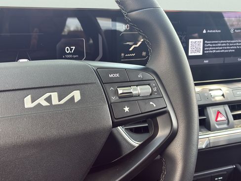 Used 2025 Kia K4 EX FWD image 33