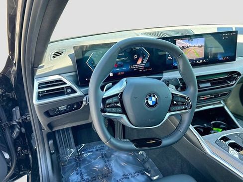 Used 2026 BMW 330i xDrive Sedan AWD/4WD image 8