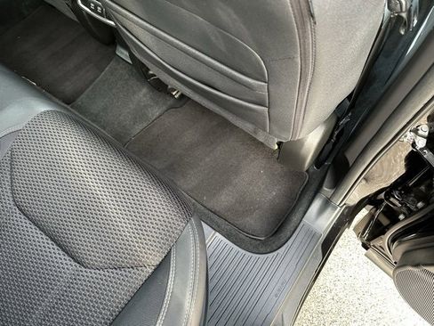 Used 2021 Subaru Forester Premium image 19