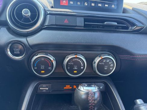 Used 2019 MAZDA MX-5 Miata RF Grand Touring image 37