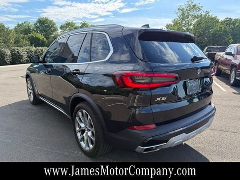 Used 2022 BMW X5 xDrive40i w/ Executive Package AWD/4WD image 8