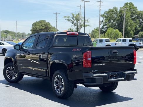 Used 2021 Chevrolet Colorado Z71 w/ Safety Package AWD/4WD image 7
