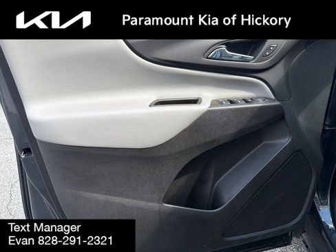Used 2023 Chevrolet Equinox LT FWD image 16