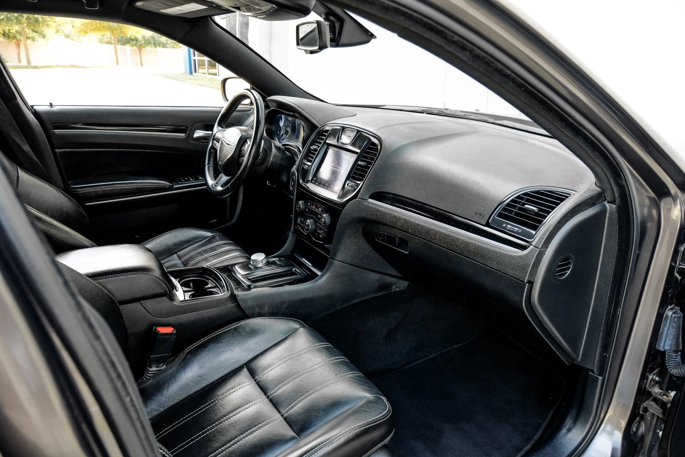 Used 2019 Chrysler 300 S RWD image 20