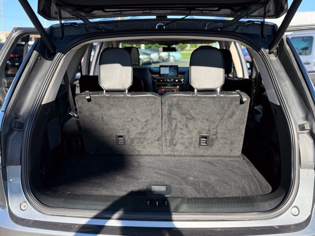 Used 2024 Lincoln Aviator Reserve w/ Elements Package Plus AWD/4WD image 21