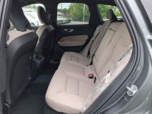 New 2026 Volvo XC60 B5 Plus w/ Climate Package AWD/4WD image 6