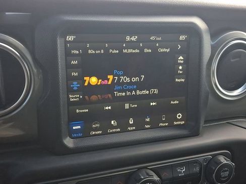 Used 2023 Jeep Wrangler Sahara image 16