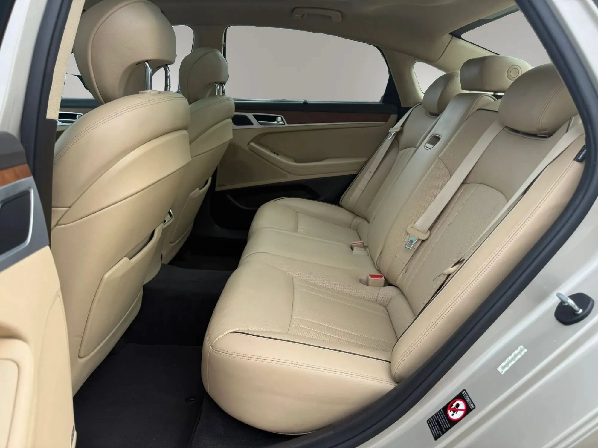 Used 2015 Hyundai Genesis 3.8 w/ Option Group 04 RWD image 11