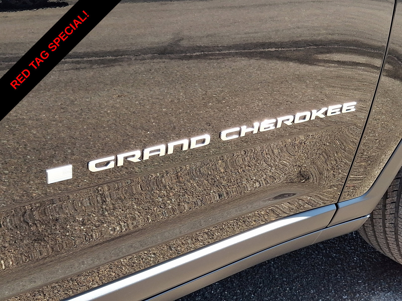 New 2026 Jeep Grand Cherokee Limited AWD/4WD image 13