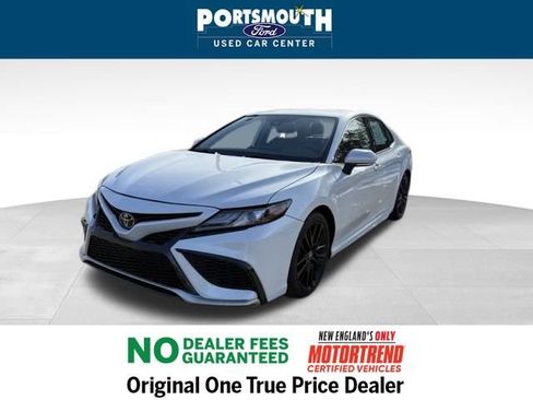 Used 2023 Toyota Camry XSE image 14