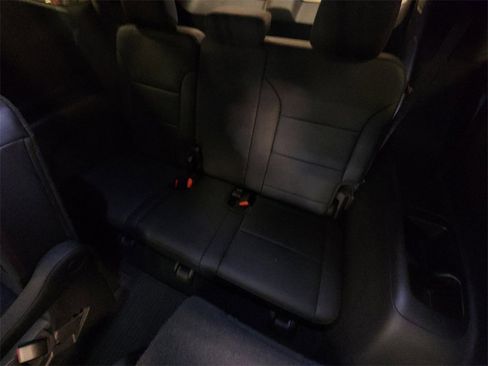 Certified 2024 Chevrolet Traverse RS w/ LPO, Floor Liner Package image 34